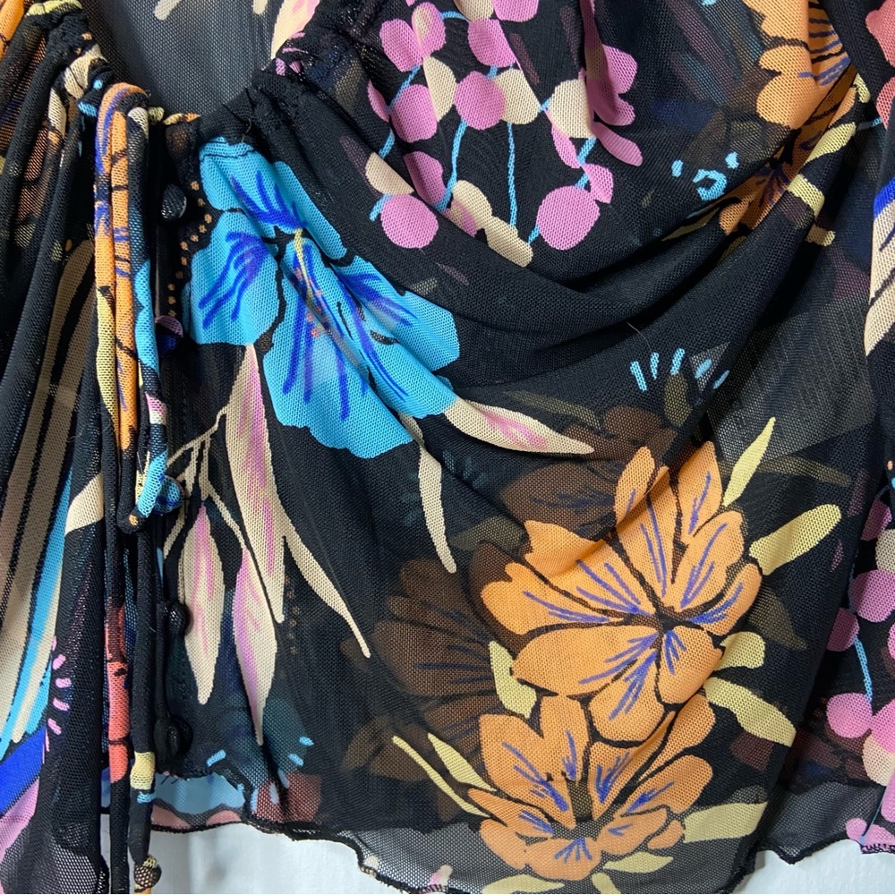 Free People Of Paradise Black Floral Sheer Crop Top size Small NEW - Picture 10 of 15